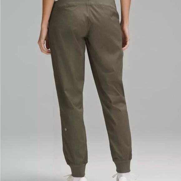 LULULEMON Dance Studio Mid-Rise Olive Green Jogger Women's Size 6 - Picture 2 of 8